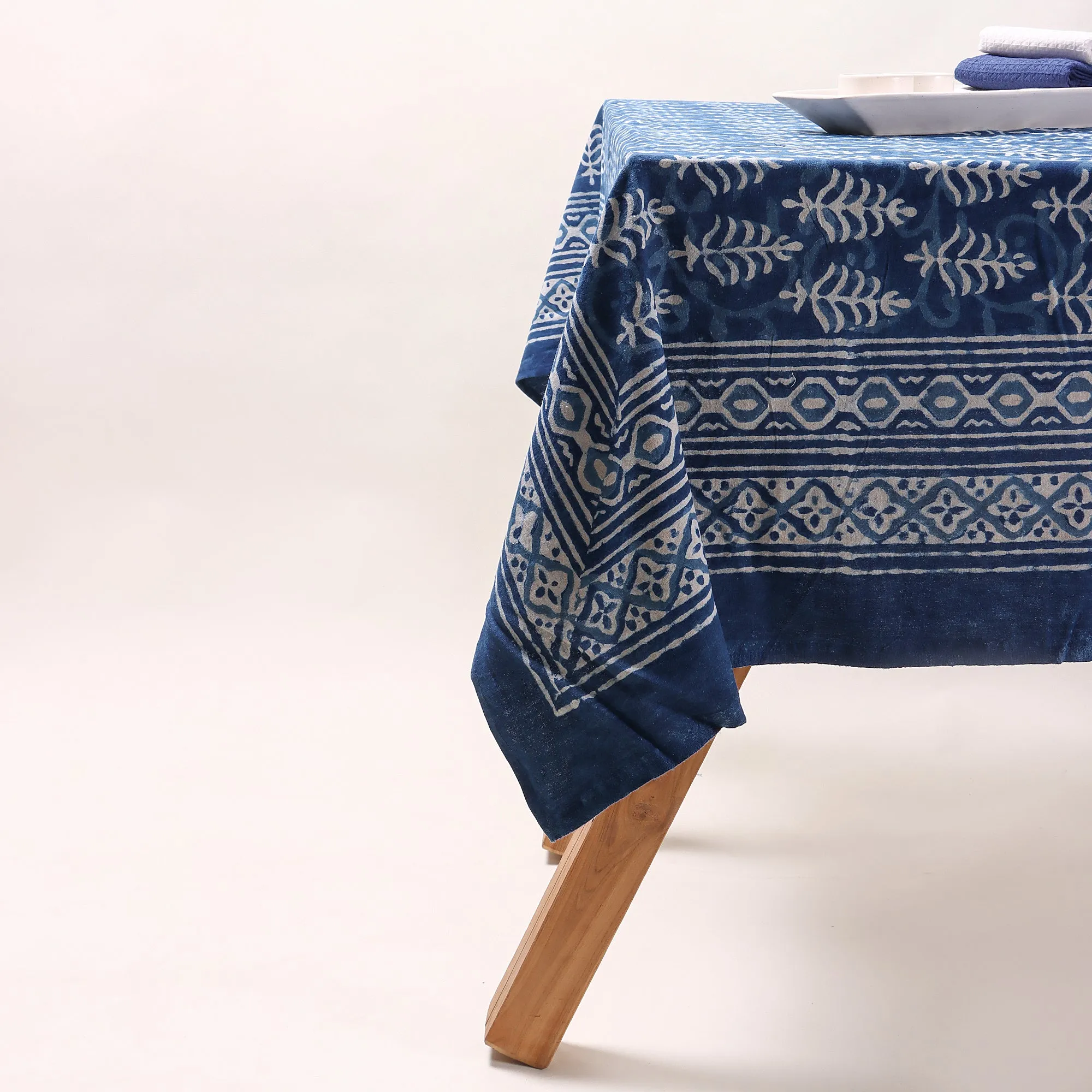 Beautiful Blue Cotton Dining Table Cloth Cover