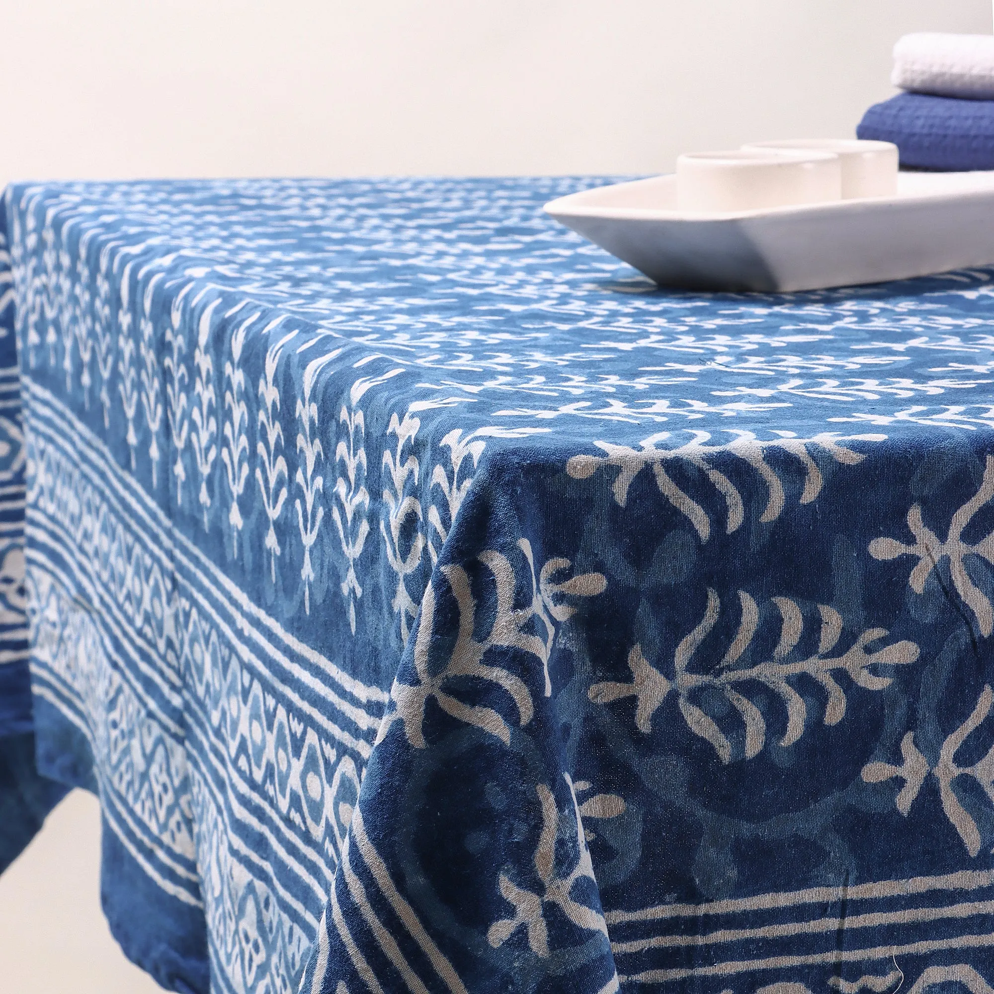 Beautiful Blue Cotton Dining Table Cloth Cover