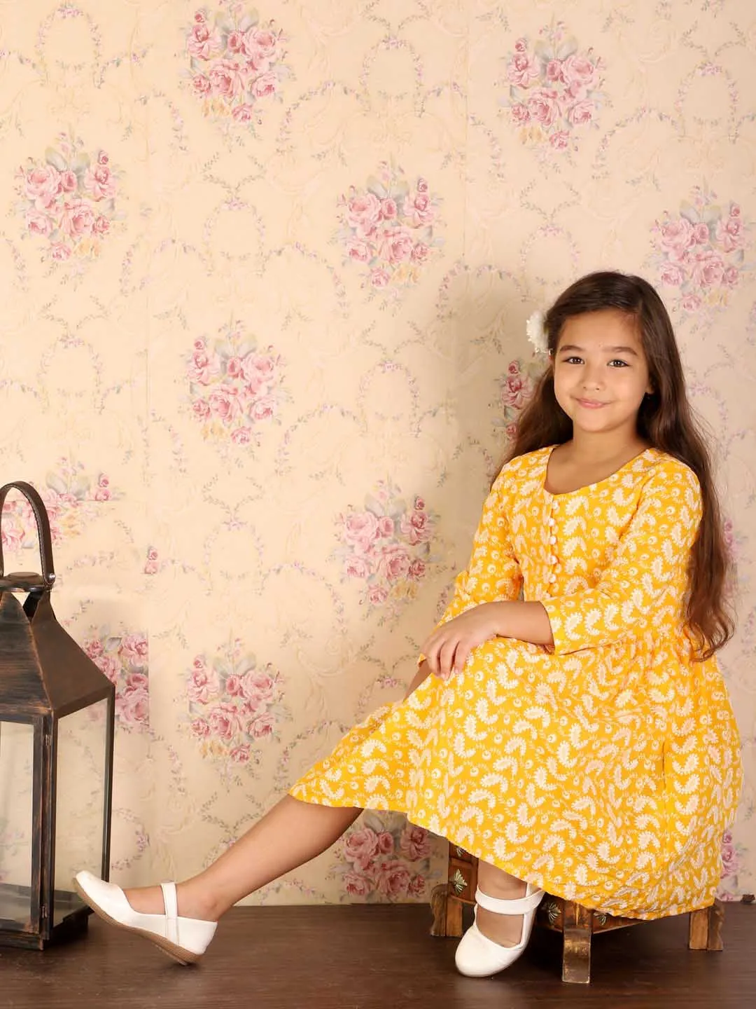 Jashvi Girl's Orange Pure Cotton Chikankari Kurta