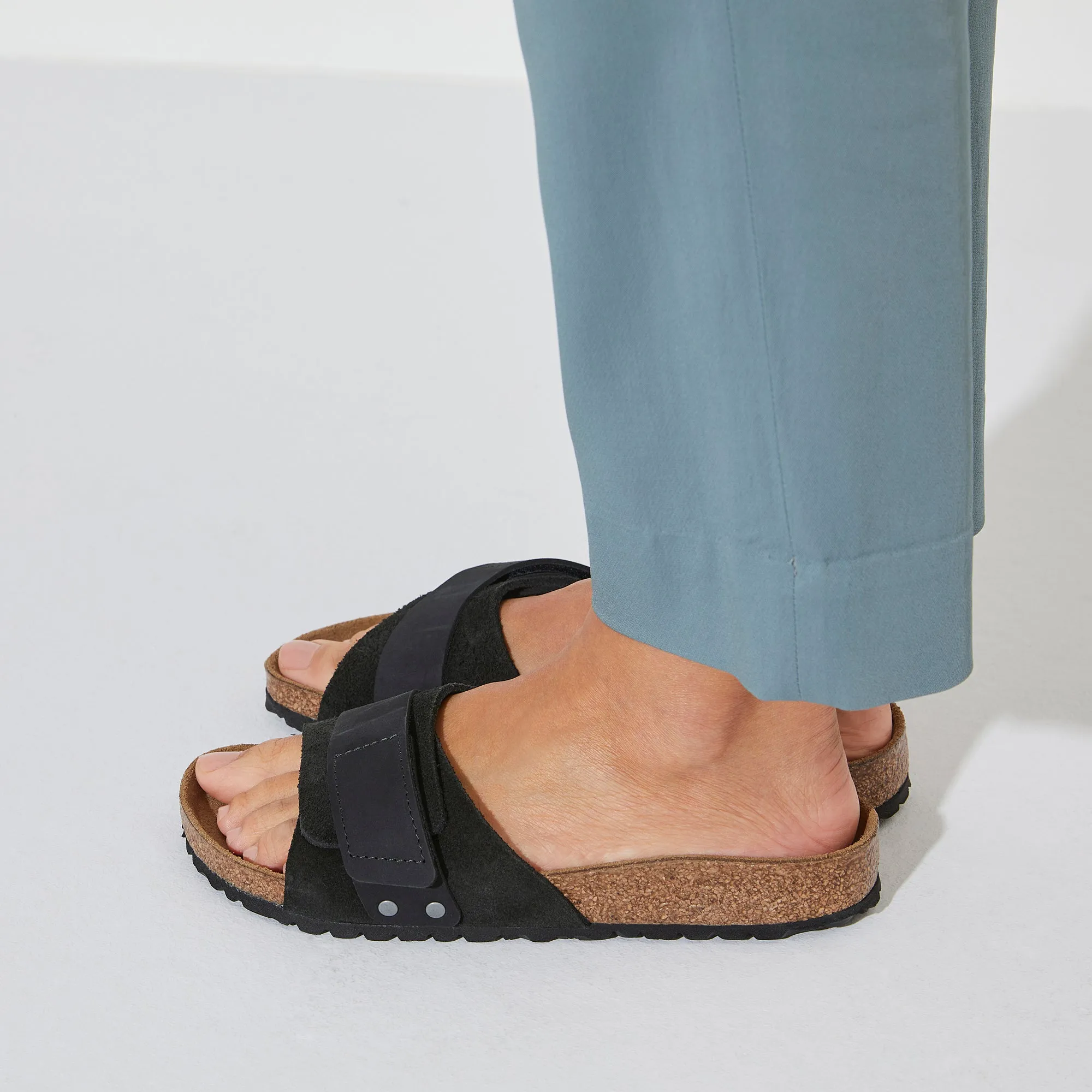 OITA SUEDE LEATHER | BLACK